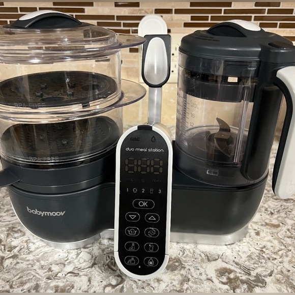 Babymoov Duo Meal Station: 6-in-1 Baby Food Maker Steamer Blender Sterilizer - Picture 1 of 2